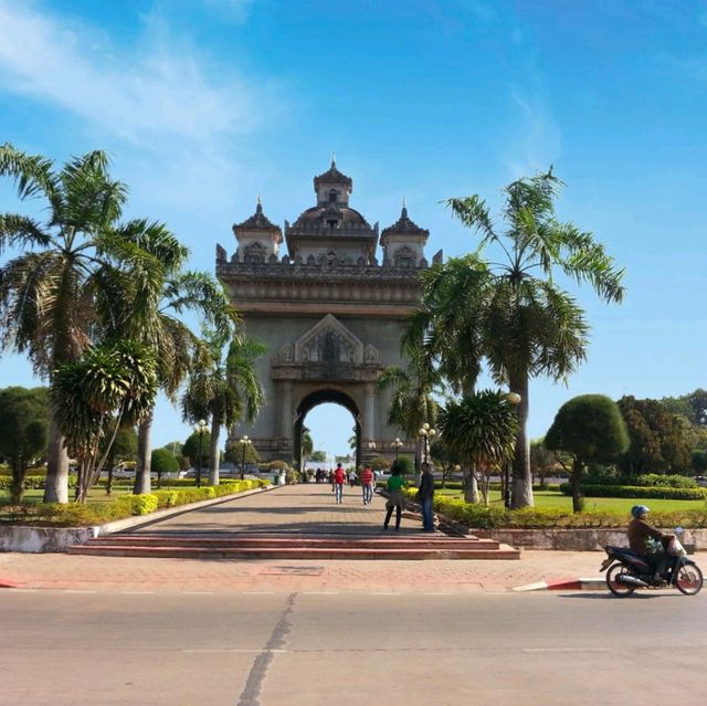 ประตูชัย (ปะตูไซ) ไฮไลท์นครหลวงเวียงจันทร์