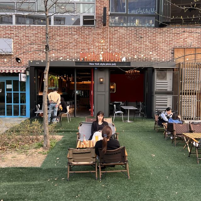 韓国/ソウル【鉢山】金浦空港から3駅！テラスでビールとピザを楽しもう🍕
