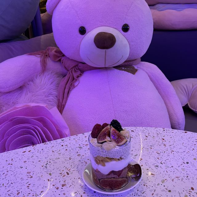 超大熊Bear Bear🧸🧸陪你食素菜🥗食甜品🍮夠sweet💕