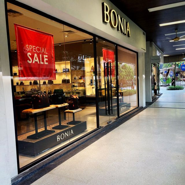 Design Village Shopping Paradise in Penang..!