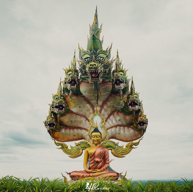 วัดถ้ำผาแด่น จ.สกลนคร