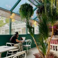 POLA-DOLA Cafe & Kitchen