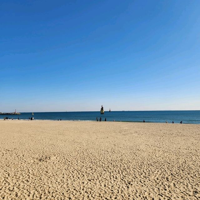 A Coastal Gem: Haeundae Beach, Busan