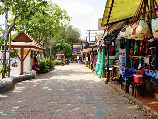 อ่าวนางทะเลสวย น้ำใส จ.กระบี่