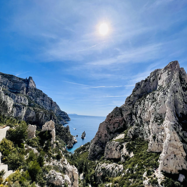 Sugiton Trek: Unveiling Marseille's Coastal 