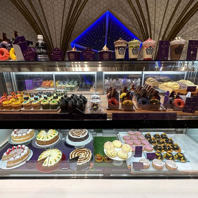 映画で登場したケーキでお祝いを🤍🎂🤍
