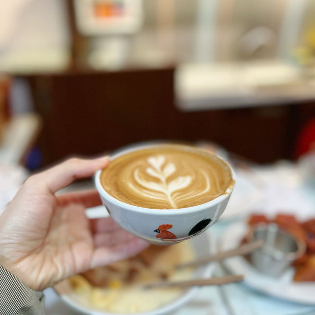 靚啡與茶記合體店🍜☕️