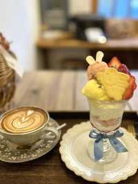 【糸島カフェ】アンティーク店内と可愛いスイーツに魅力される✨