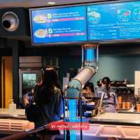 Tokyo Disneyland : ร้านอาหาร Pan Galactic Pizza 