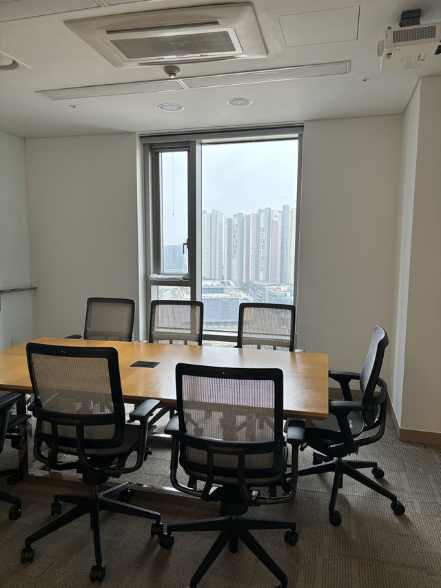 직장인들에게 최적의 호텔 송도 홀리데인인천