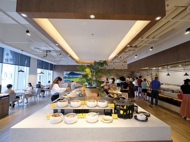 淡水將捷金鬱金香酒店：台北河景住宿首選，舒適寬敞入住體驗！