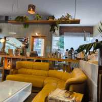 Fringe Cafe and Restaurant 