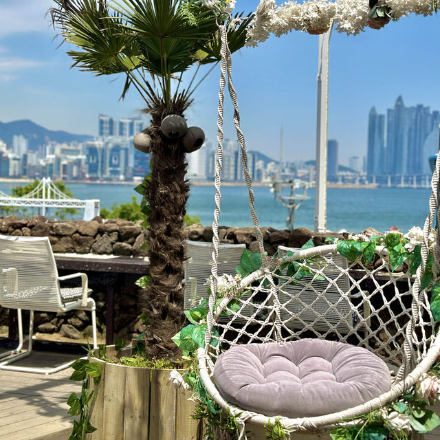 브런치와 요트투어를 함께 즐길 수 있는 cafe🩵 