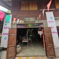 ตลาดบ้านไม้ชายคลอง