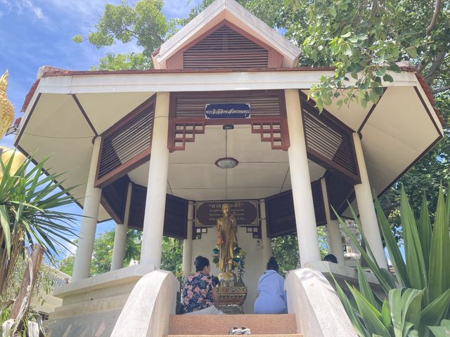วัดพระธาตุดอยสะเก็ด