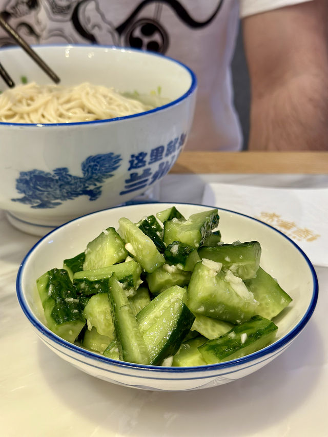 The famous Chinese noodles near the Eastern Pearl 🤤🍜