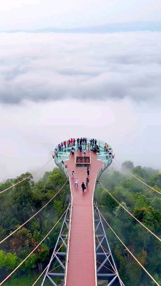 Walking on Air in Betong