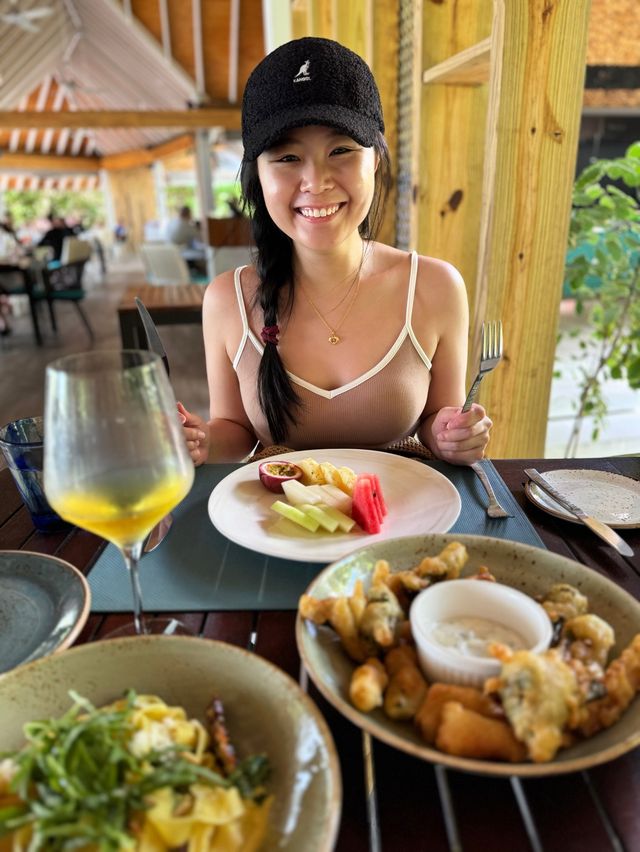 Chilling time with Faru chef 🧇🍘🌮