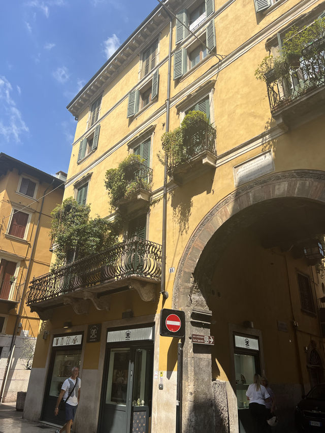Juliet Balcony and Surrounding Streets of Verona 🇮🇹