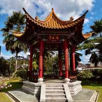 "Malaysia-China Friendship Park: Stunning Scenery and Impressive Architecture"