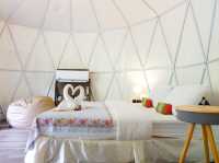 ที่พักสไตล์glamping ติดริมน้ำโอบล้อมด้วยธรรมชาติ