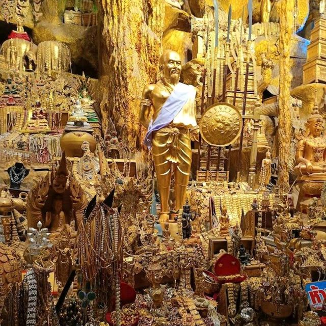 Wat Maneewong