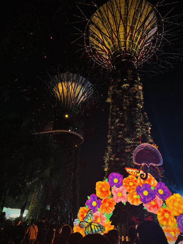 🇸🇬Spent an amazing night at Mid-Autumn Festival at GBTB Singapore 
