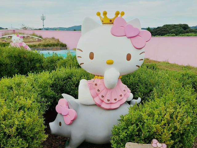 Hello Kitty Island 