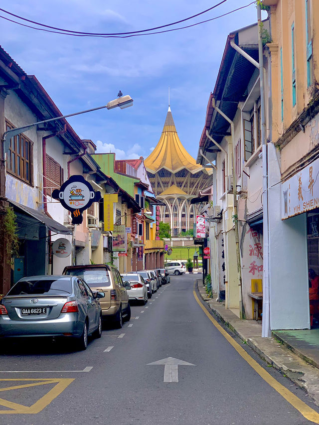 Local travel to Sarawak! Beautiful culture to discover 🛖