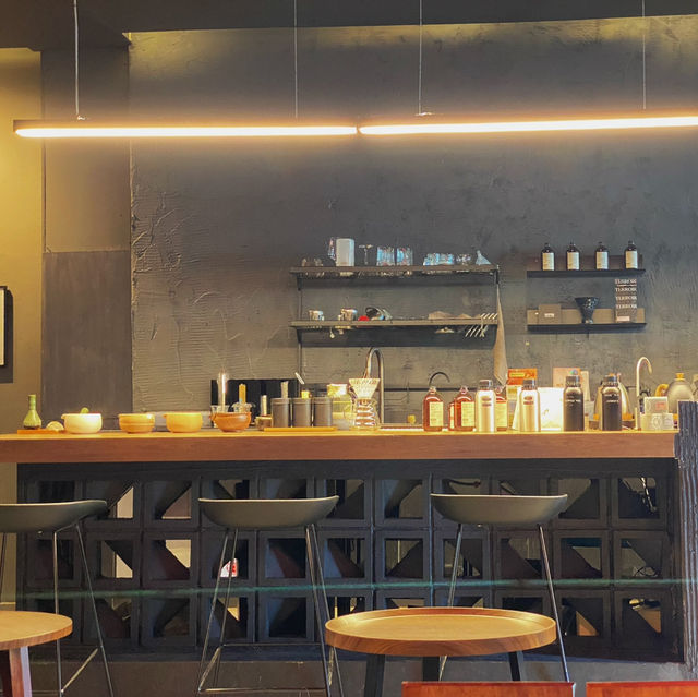 CAFFEE- Warin Chamrap (แคฟฟี่ วาริน)