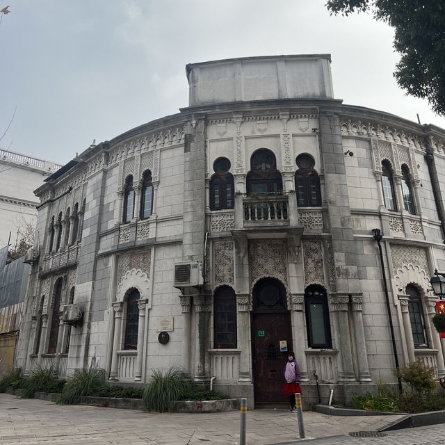Discovering Shanghai a 2 days Itinerary: A Journey Through Iconic Landmarks