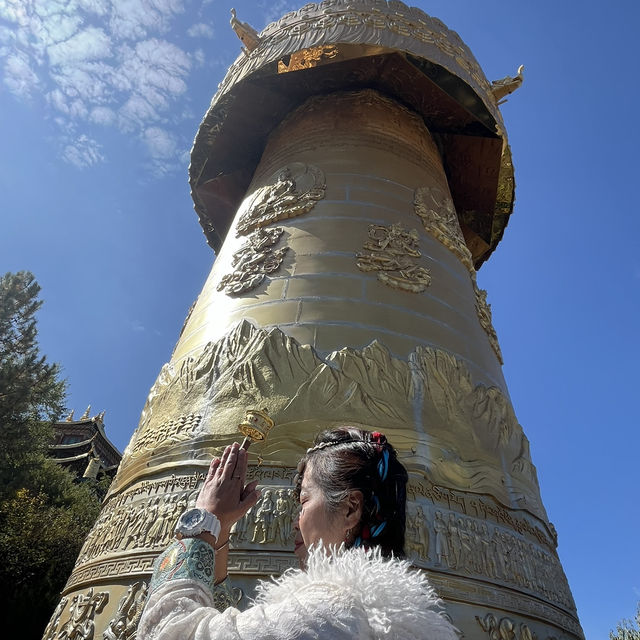雲南香格里拉第一座古城「獨克宗古城」