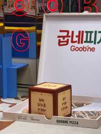 치킨, 피자를 무료로 주는 홍대 핫플, 굽네 플레이타운 🍗
