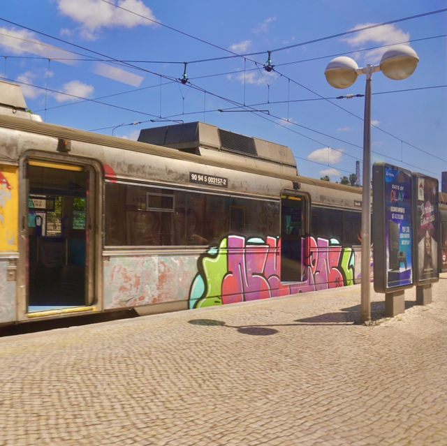 바다를 보며 달리는 철도,아름다운 카스카이스 종착역 Estação de Comboios De CASCAIS
