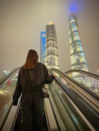 Lujiazui แจกพิกัดเที่ยว ถ่ายรูปยามค่ำคืน