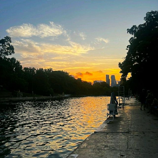 VISITING BARTON SPRINGS POOL.