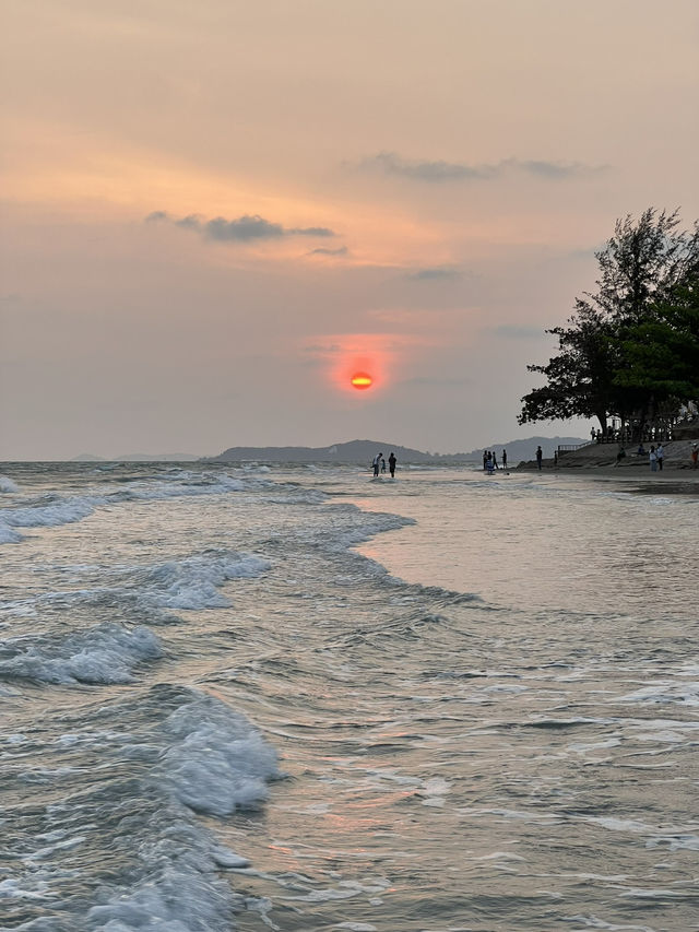 ที่พักติดทะเล ใกล้กรุงเทพ วิวสวย Pet Friendly 