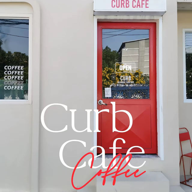 Curb Cafe คาเฟ่ในบ้านสไตล์มินิมอล