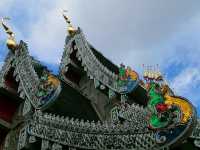พาพ่อชมวัดสวยกลางเมืองเชียงราย