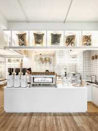 % Arabica Cafe Apartment