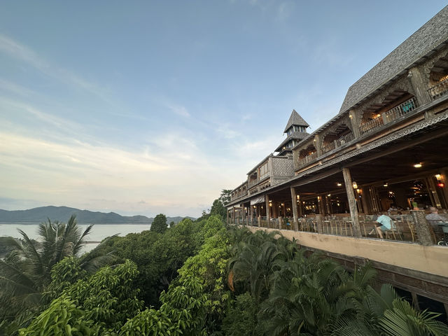 ดื่มด่ำไปกับวิวระดับพันล้าน @โรงแรม Santhiya