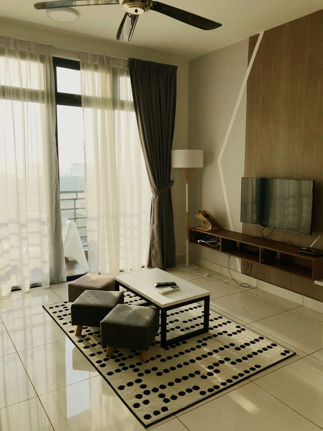 A Cozy Stay at Tebrau 🏙️