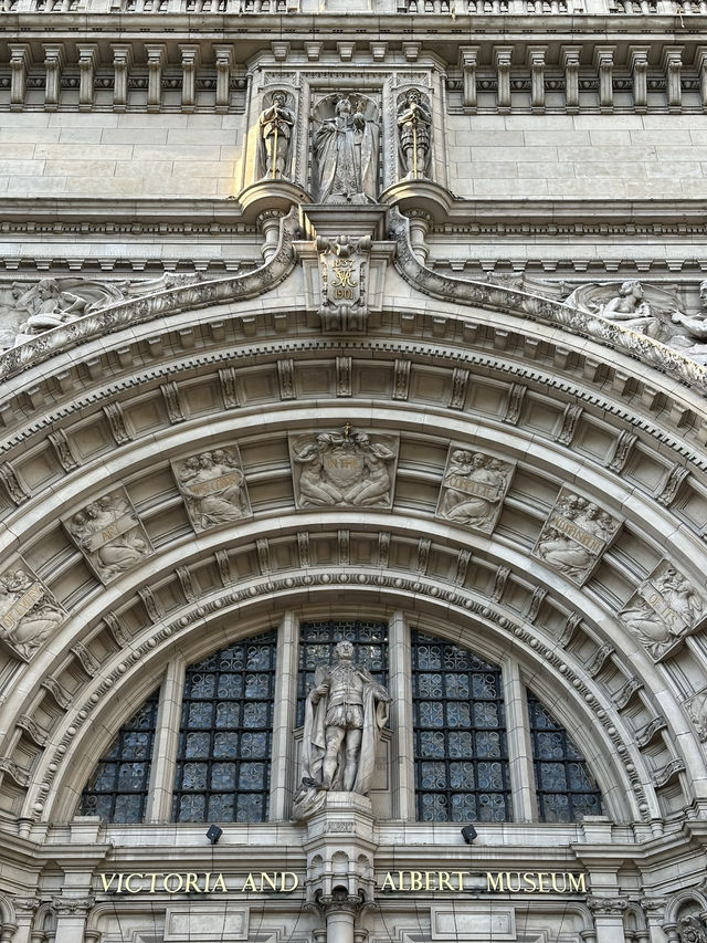 How to get the best out of a visit to Victoria & Albert Museum?