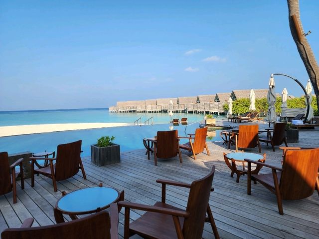 [🇲🇻モルディブ] サンセットとカクテルを楽しむ、Milaidhoo MaldivesのCompass Bar
