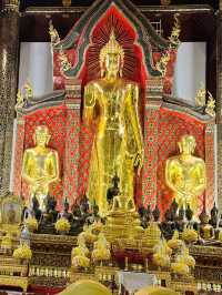 Important temple in Chiangmai at night