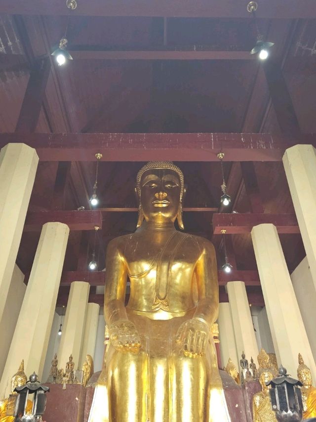 วัดพระพุทธบาท ราชวรมหาวิหาร