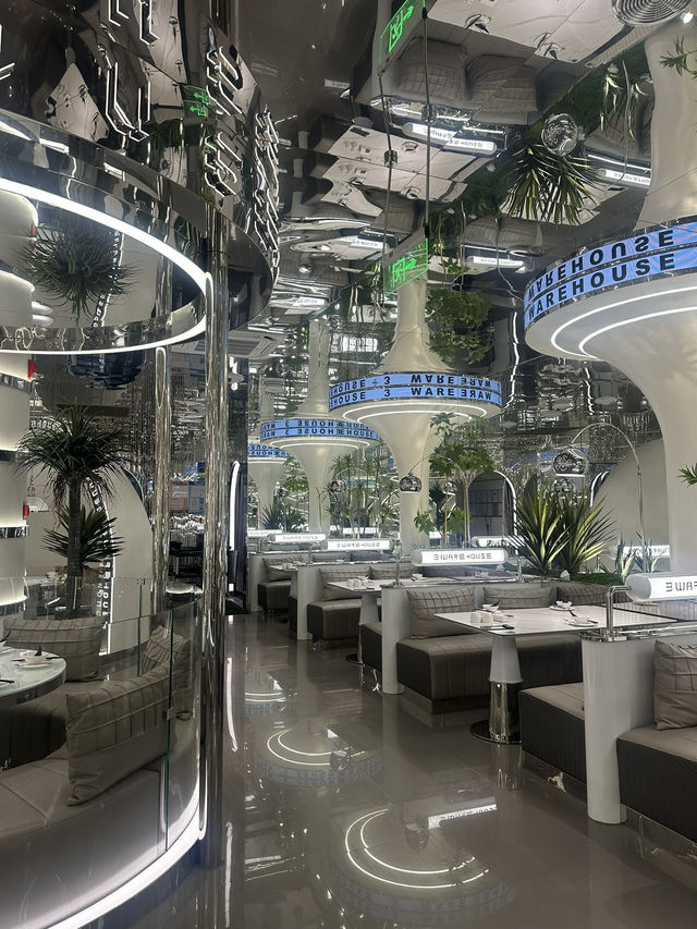 【中国🇨🇳上海】近未来空間！話題の３号倉庫に行ってきた🍽️