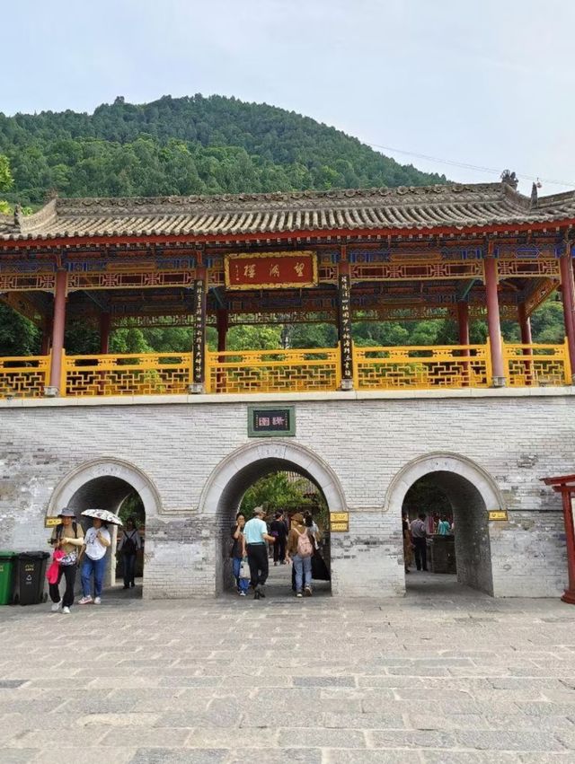 Huaqing Palace- Famous Ancient Royal Garden you must visit
