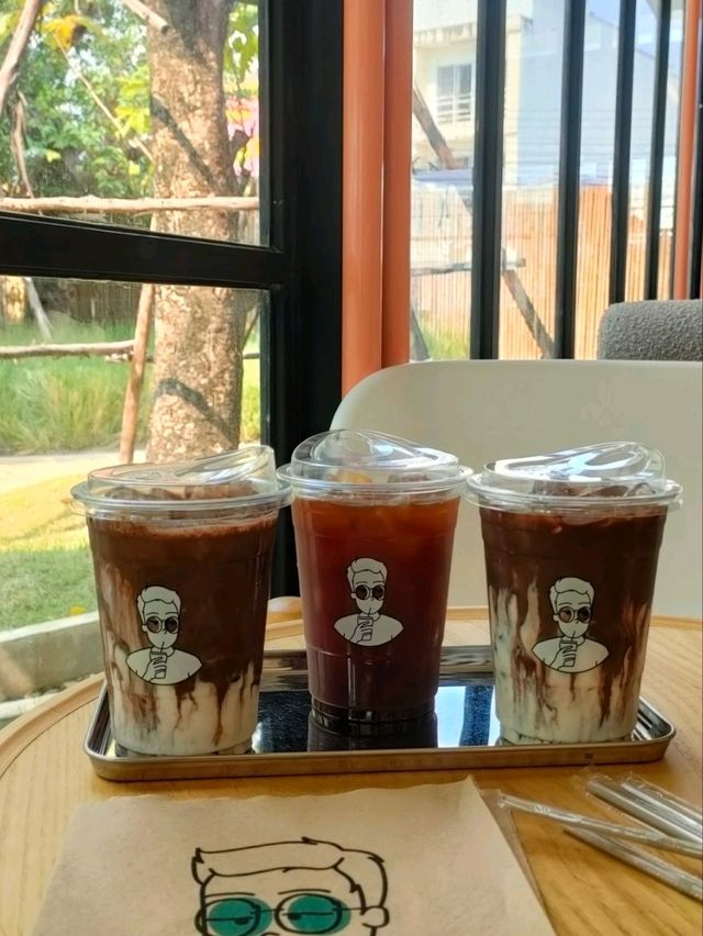Lonelyboy cafe