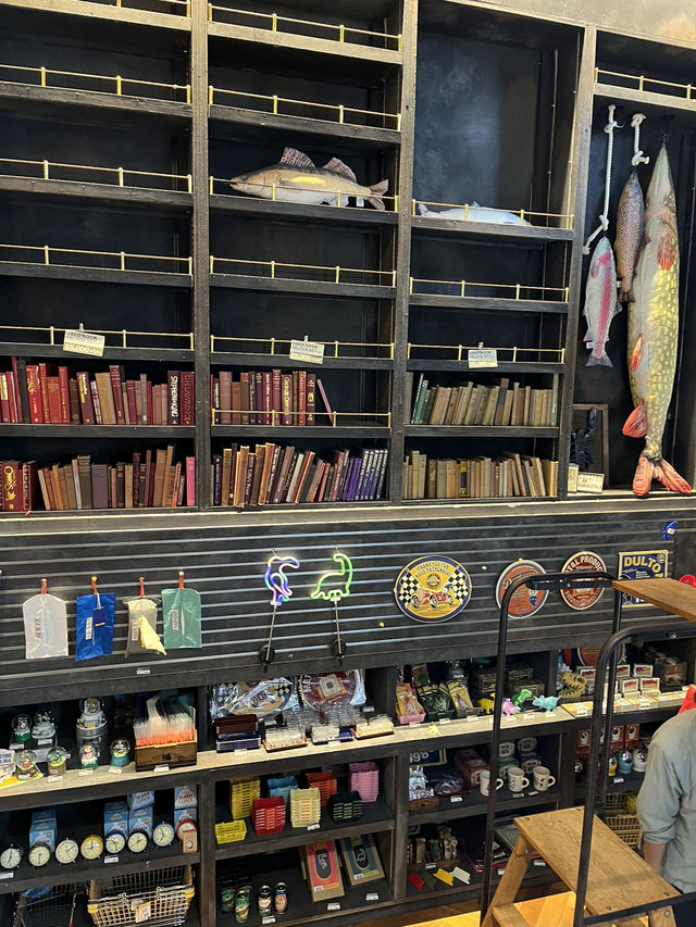 刺激と発見が詰まった暮らしの遊び場――自由が丘「DULTON」旗艦店